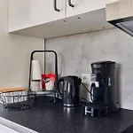 Ela