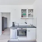 Ela
